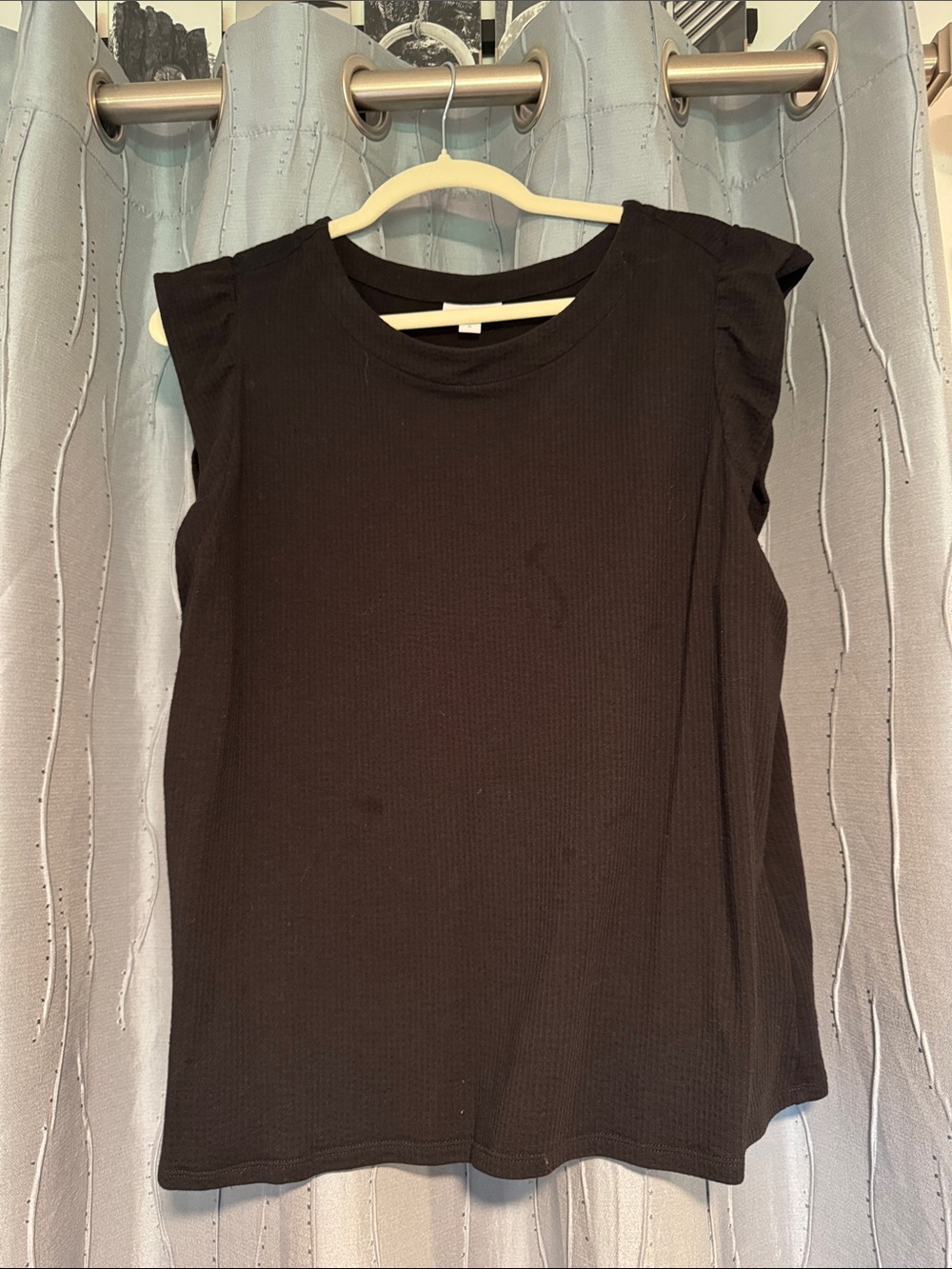 J. Jill Black Ribbed Sleeveless Top with Ruffle Shoulders
